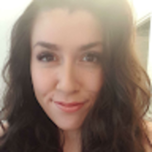 Meet your Posher, Elaina - Picture 1 of 1